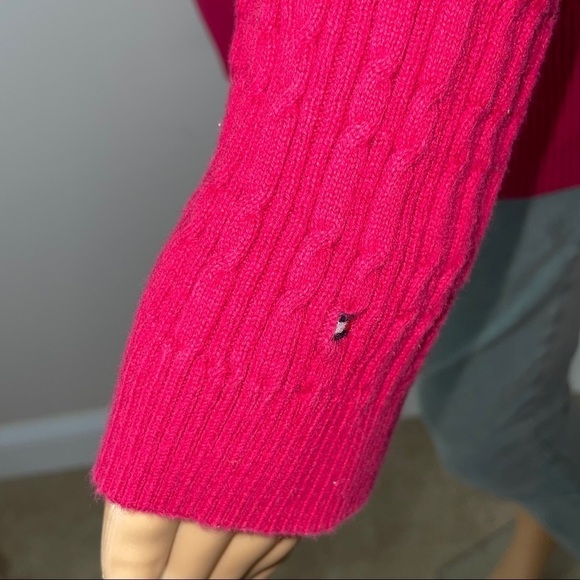 Tommy Hilfiger Women’s Cable Knit V-Neck Sweater – Size XL (Fits Like Medium) - Picture 4 of 10